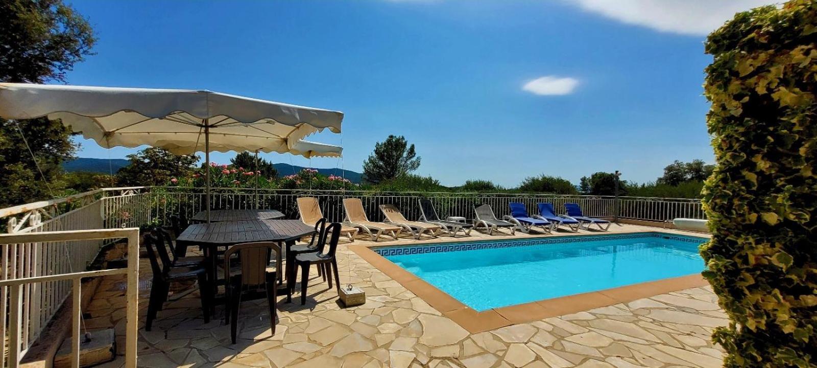 Au Petit Bonheur Villa Carnoules  Buitenkant foto