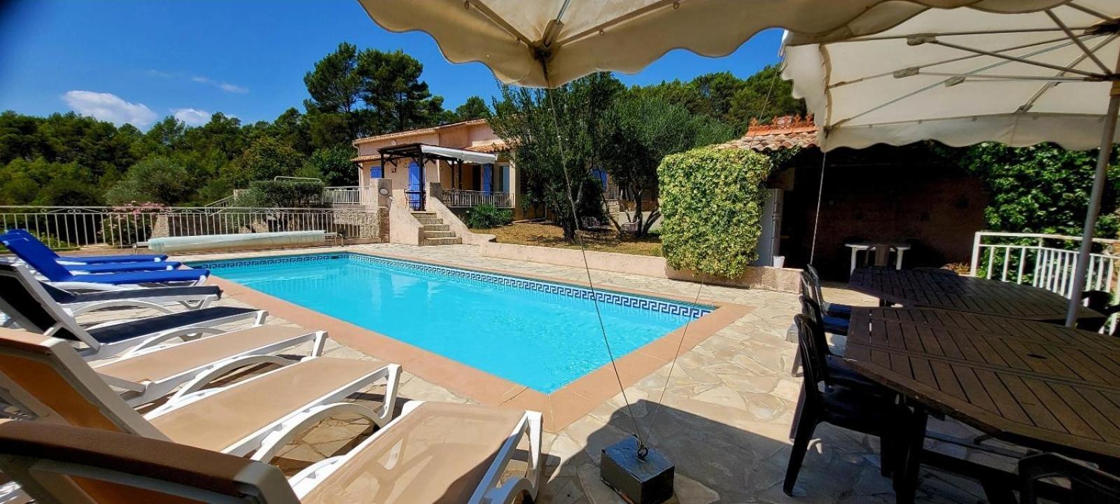 Au Petit Bonheur Villa Carnoules  Buitenkant foto